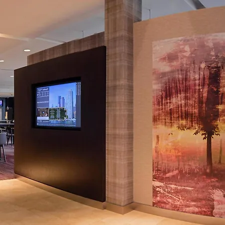 Courtyard By Marriott Boston Littleton Hotel